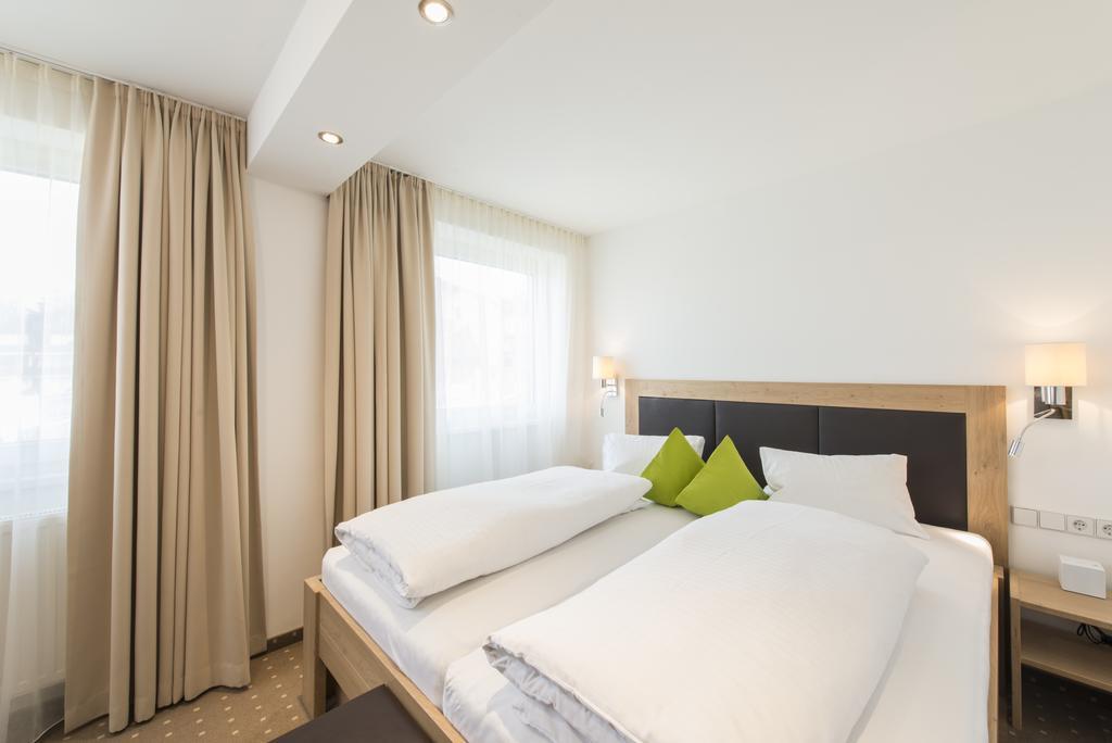 Apartment Paula Seefeld in Tirol Room photo